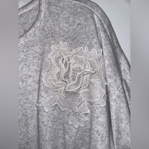 Hummingbird Grey Sweater Top - Picture 5 of 9